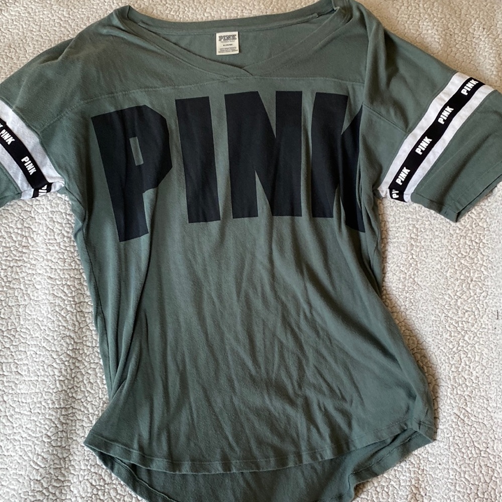 Pink t shirt